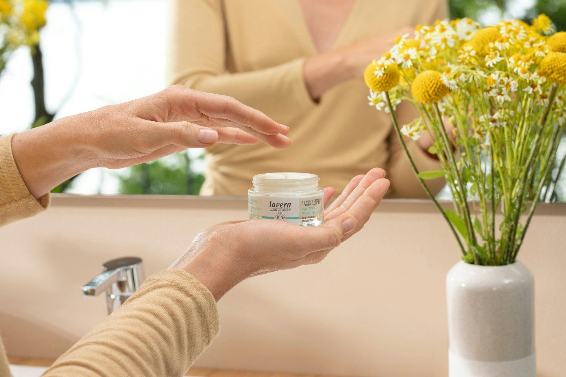 Basis-Sensitiv-Anti-Falten-Feuchtigkeitscreme