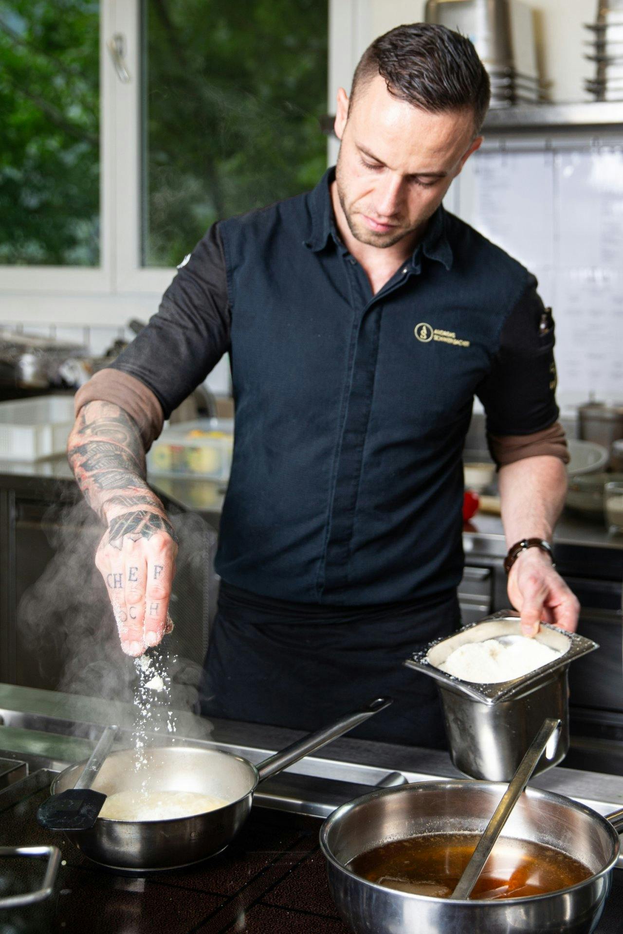 L’exigence du chef: «Celui qui mange chez nous ne devrait pas avoir à rectifier l’assaisonnement».