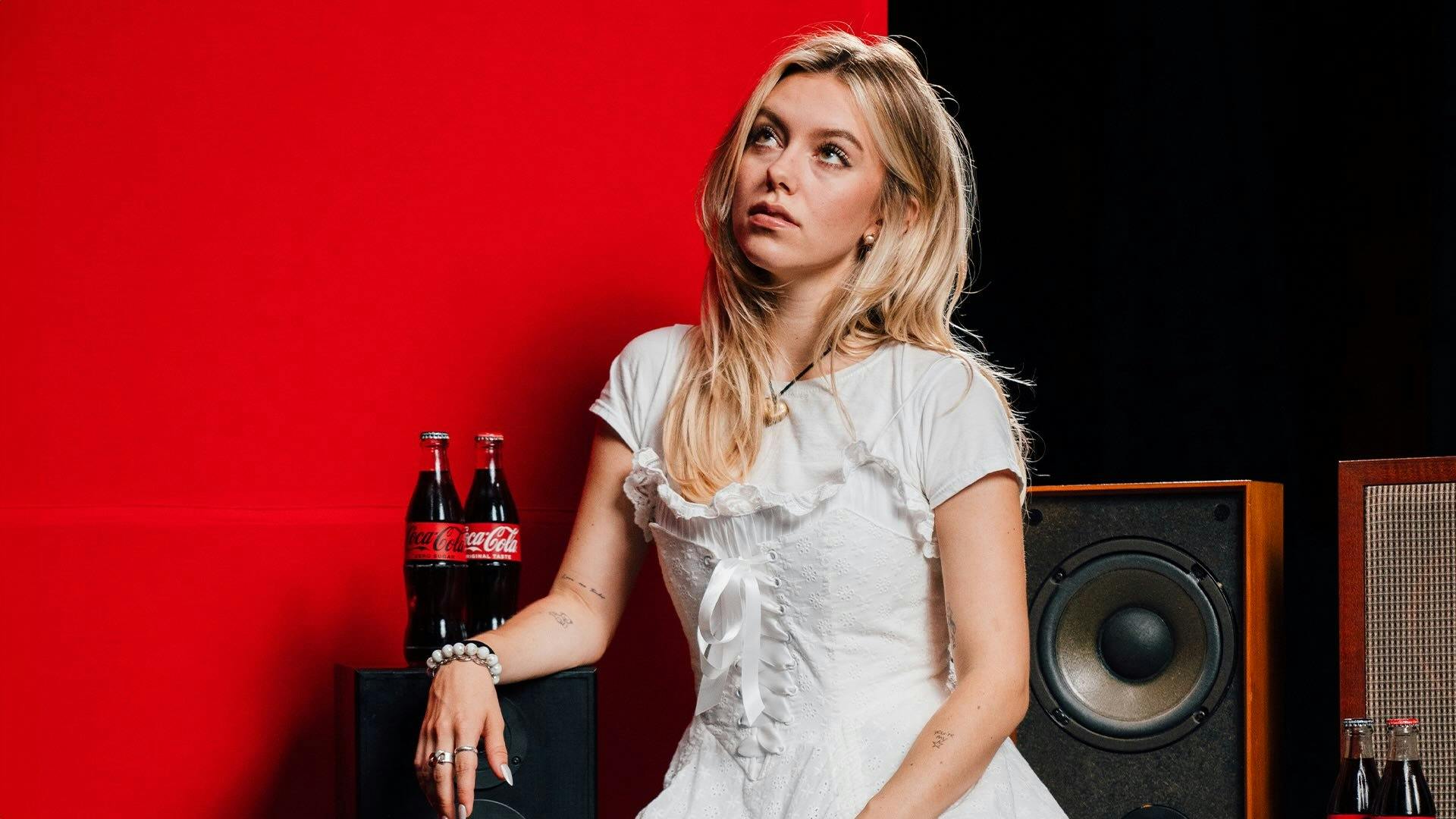 Die 22-jährige Eileen Alister erreichte mit ihrer Mischung aus Pop, Dark-Pop und Indie-Sounds bereits über drei Millionen Streams.