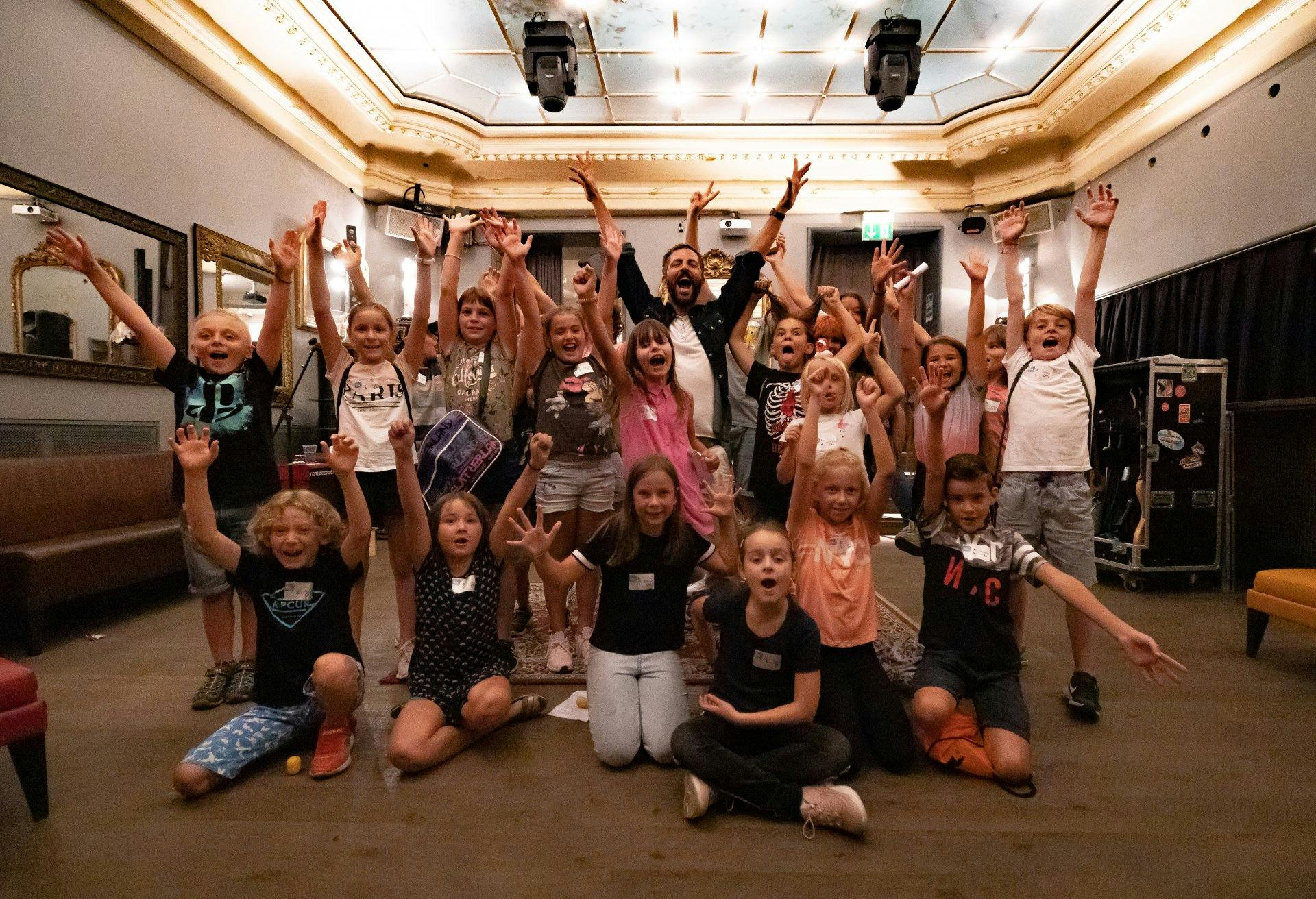 Laute Begeisterung: Bligg und seine Berner Kids.