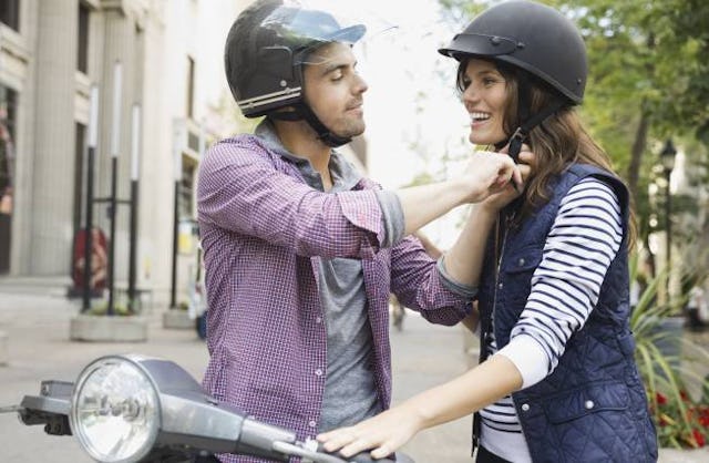 Ein Traum auf zwei Rädern: Mit der Vespa Elettrica können Sie stilvoll durch Schweizer Städte düsen.