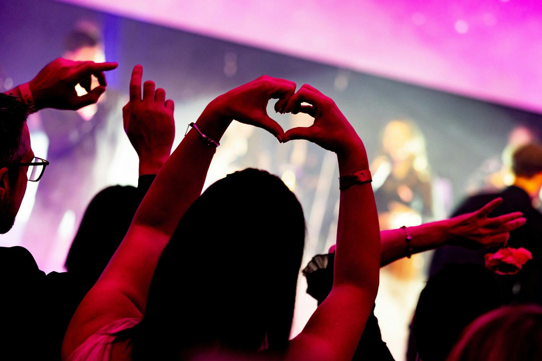 Und dies, dank der starken Pink-Ribbon-Community.