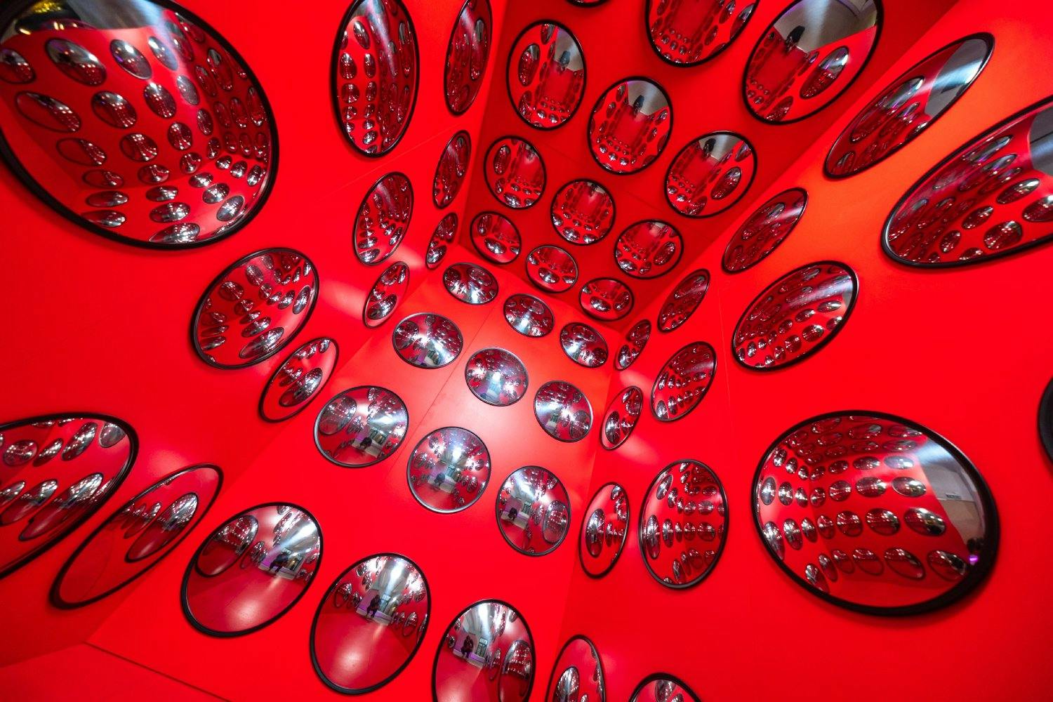 Scopri degli straordinari giochi di luce e delle scene creative che ispirano.