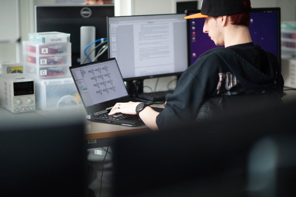 Informatique et systèmes de communication – cours d’architecture des
ordinateurs.