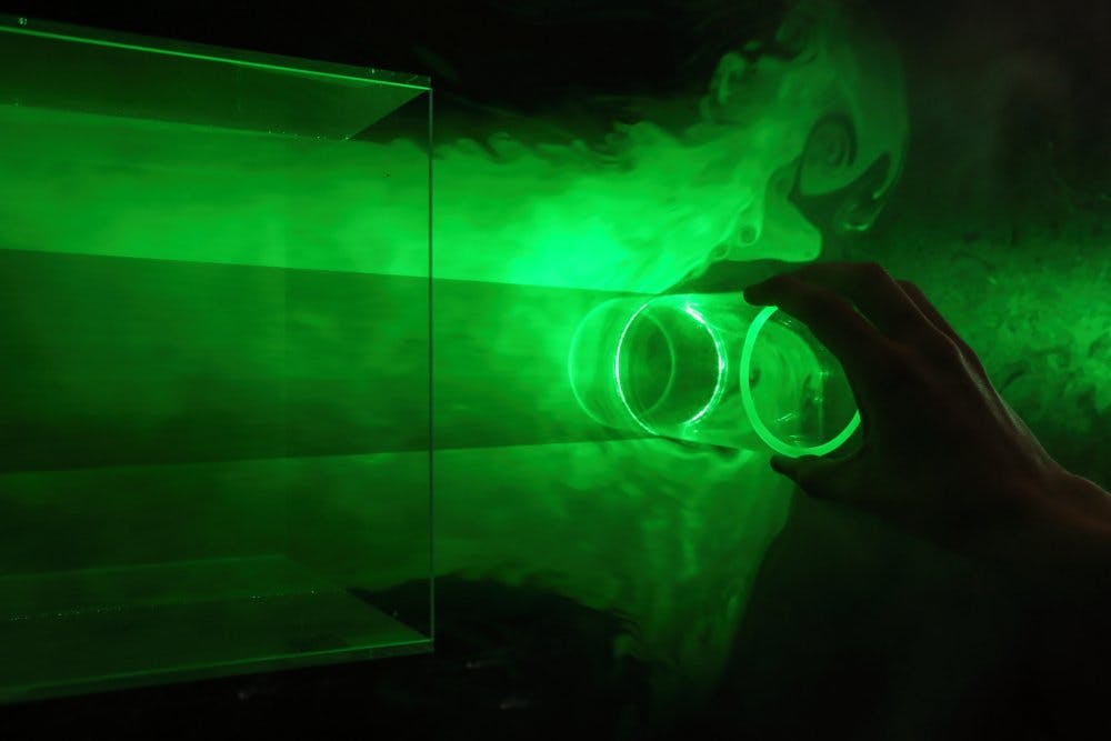 Génie mécanique – observation de turbulences en soufflerie.