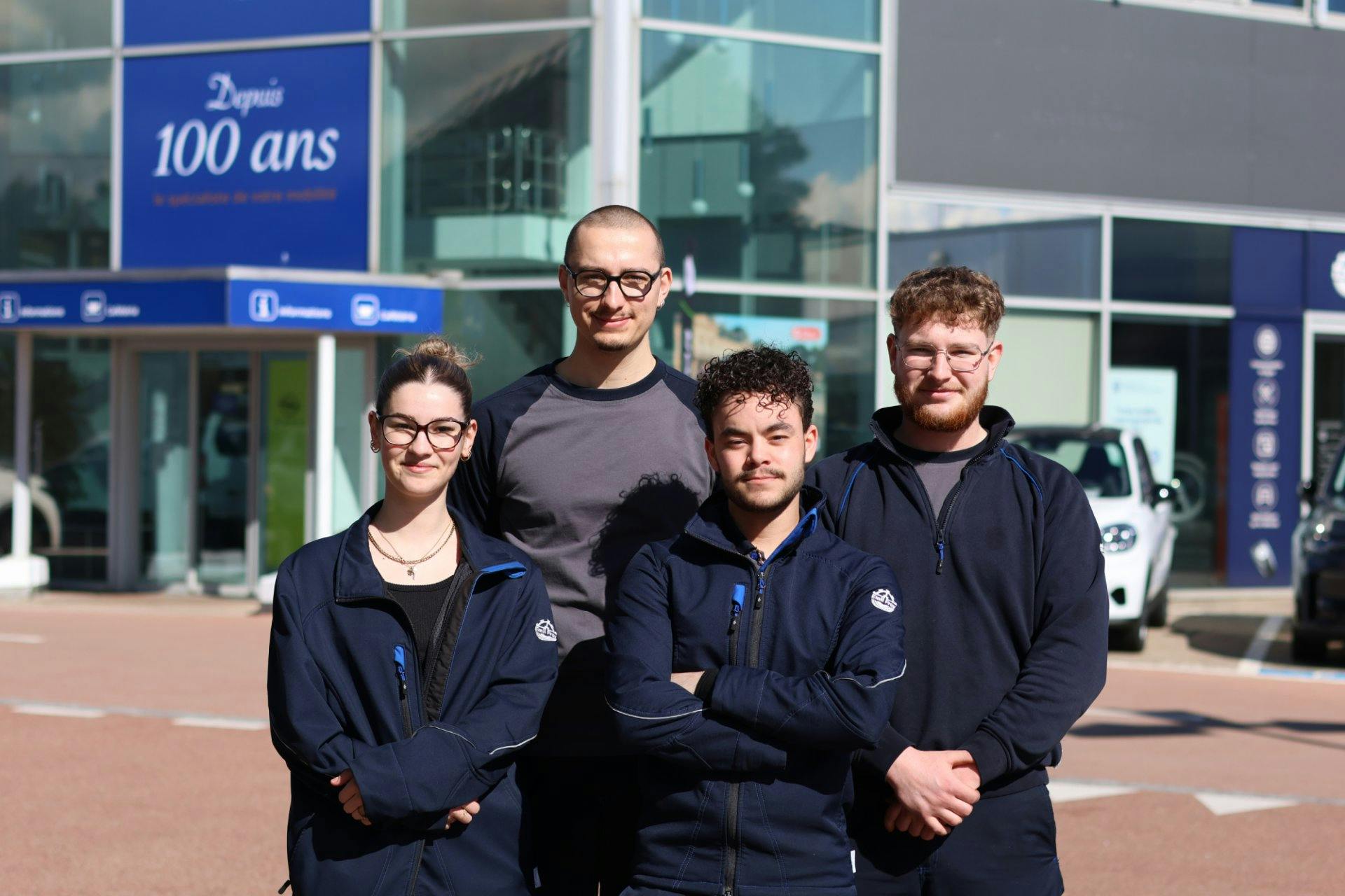 Romain Amann, Lucas Mermod, Ainoa Perez et Romain Thevenaz, apprentis chez Emil Frey.