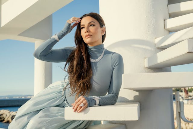 Le glamour à l'état pur: Eva Longoria en parfaite harmonie avec la collection d'APM Monaco.