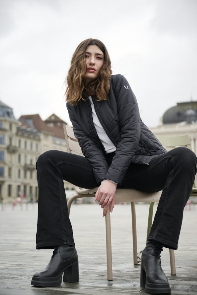 Die Isolationsschicht der Jacke besteht aus innovativer Holzfaser statt Daunen oder Polyester.