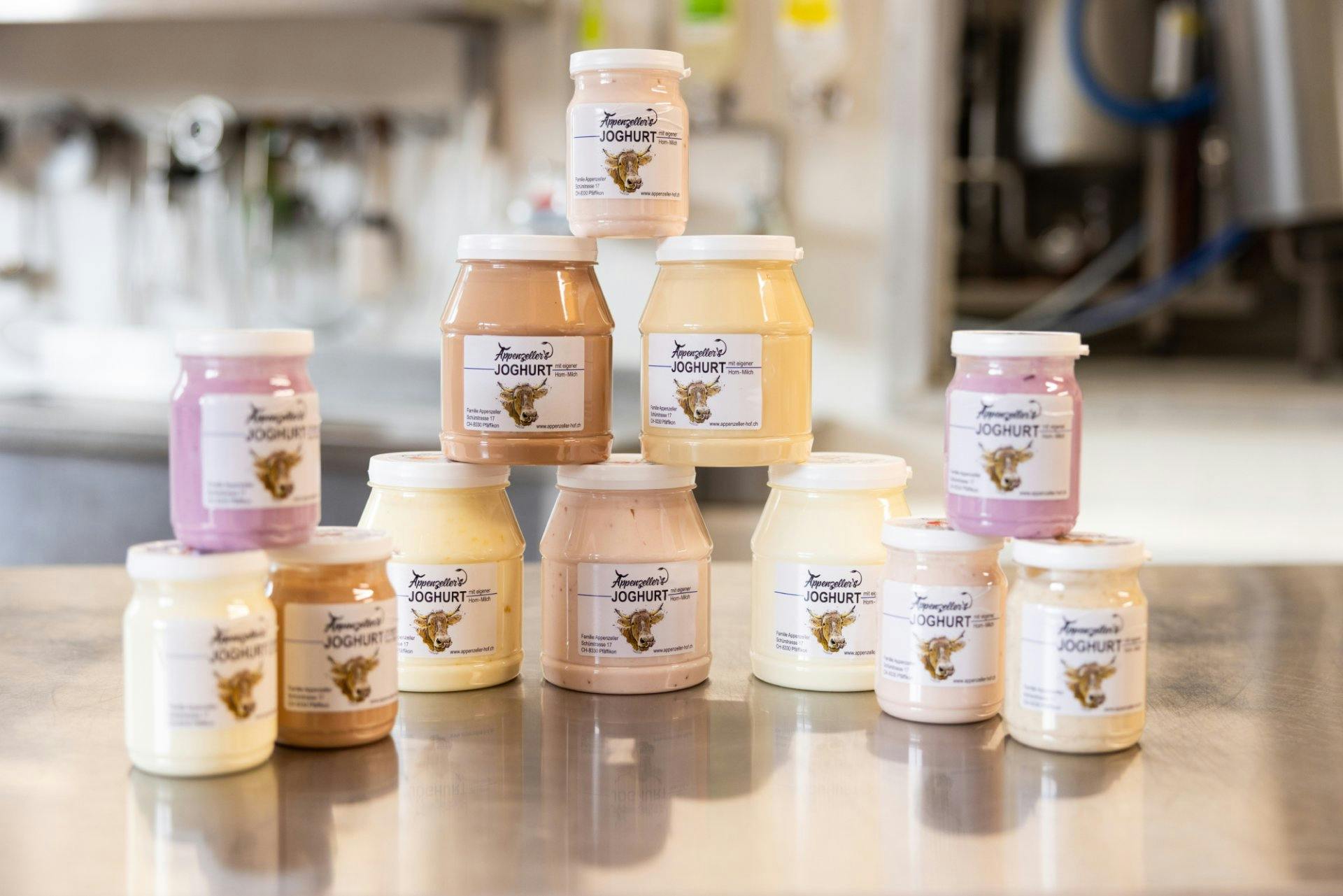 Verkauf rund um die Uhr: Das Fleisch gibt es nicht nur im Mischpaket direkt vom Hof, sondern …