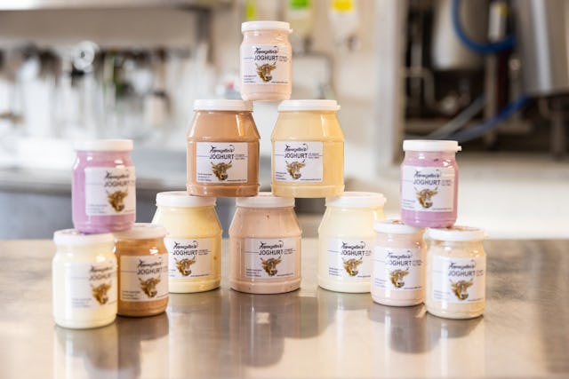 Vente 24 heures sur 24: la viande est non seulement disponible en paquets mixtes directement à la ferme... Vente 24 heures sur 24: la viande est non seulement disponible en paquets mixtes directement à la ferme...