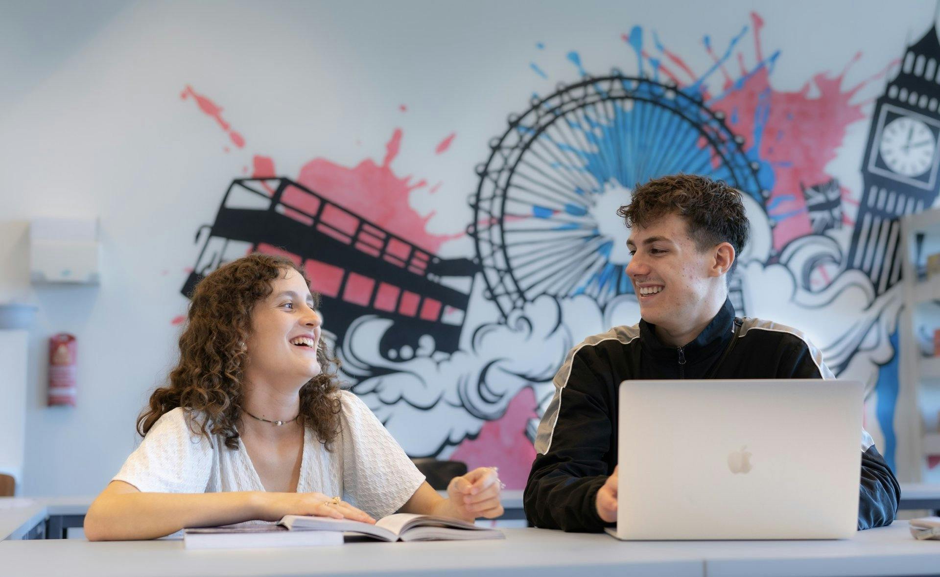 Freude am Unterricht: Das Gymnasium NMS Bern vermittelt mehr als nur Bücherwissen.