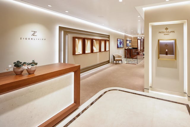 Schon im Eingangsbereich ist die Zeitlosigkeit spürbar, für die Zigerli+Iff als Traditionsunternehmen steht.