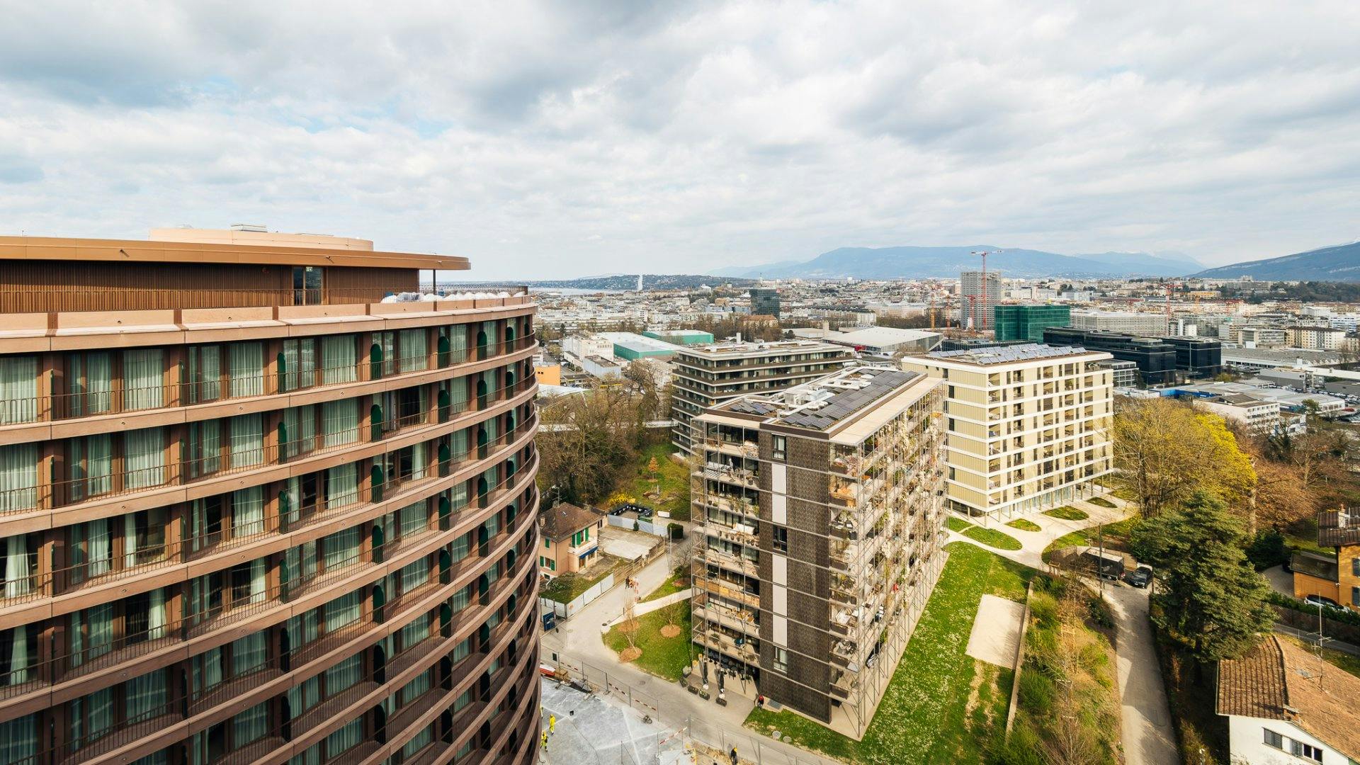 L'Ellipse: un nouvel espace de travail au coeur du quartier de Surville.