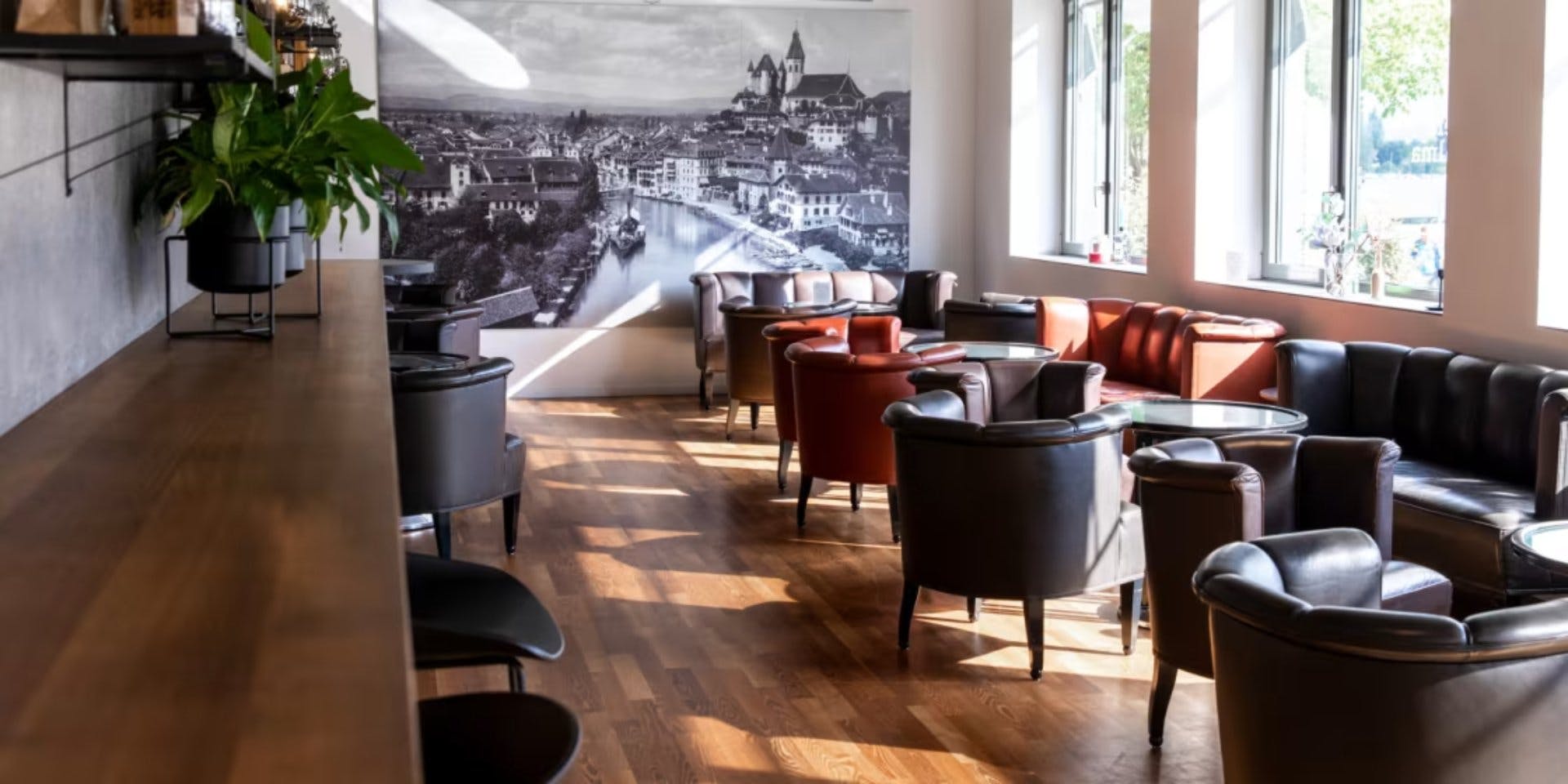 Vera Calma – Café & Bar: Ein Ort zum Runterkommen und Hochgeniessen. Lokale Biere, frische Empanadas, Cocktails mit Aussicht – perfekt für den Sundown...