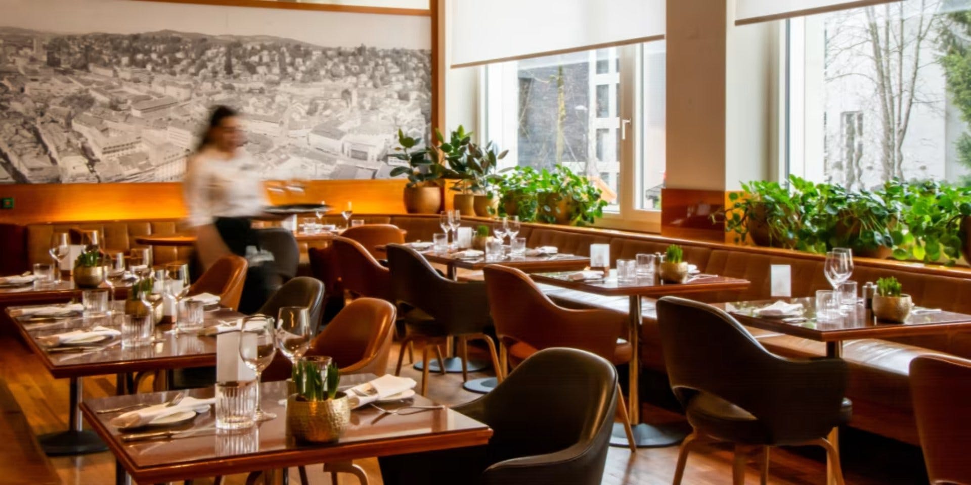 Vom Frühstück bis zum Patisserie-Traum: das stilvolle Bistro St. Gallen mitten in der Stadt verwöhnt zu jeder Tageszeit mit Leichtigkeit und Liebe zum...