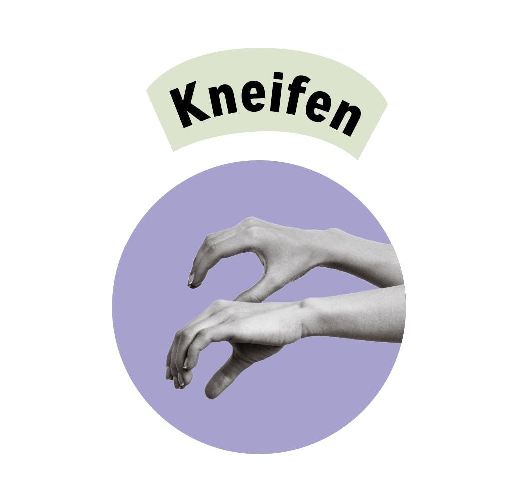 Forme die Finger zu einer Zange, um die verspannten Stellen zu bearbeiten.