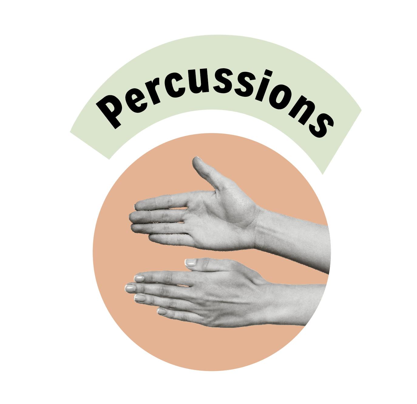 Tapoter avec la tranche des deux mains en alternance, assez rapidement.