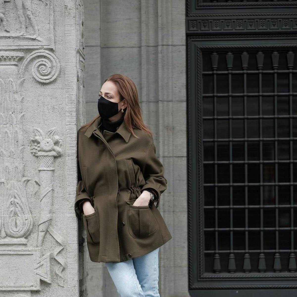 Durch die mit Fleece beschichtete Innenseite ist die Airguard Schutzmaske angenehm zu tragen.