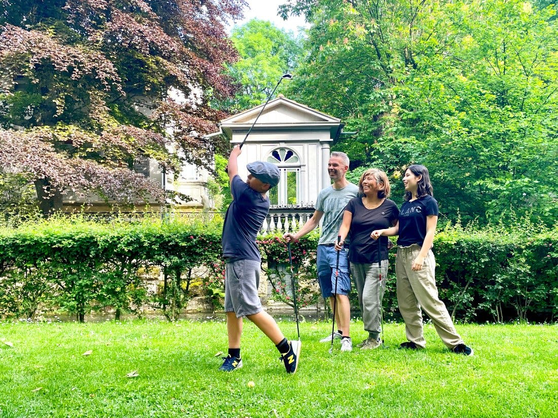Urban Golf in Biel: Spielen, lachen, entdecken – mitten in der Stadt und ganz ohne Vorkenntnisse.