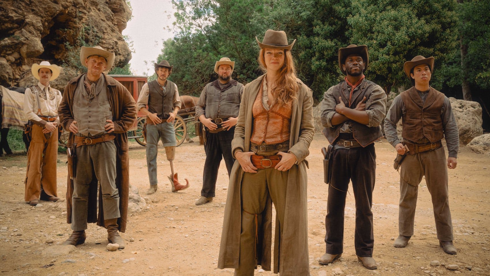 v.l.n.r.: Merlin Sandmeyer («Wolfgang»), Pit Bukowski («Dynamite»), Tobias van Dieken («Serge»), Daniel Zillmann («Little Rock»), Jessica Schwarz («De...