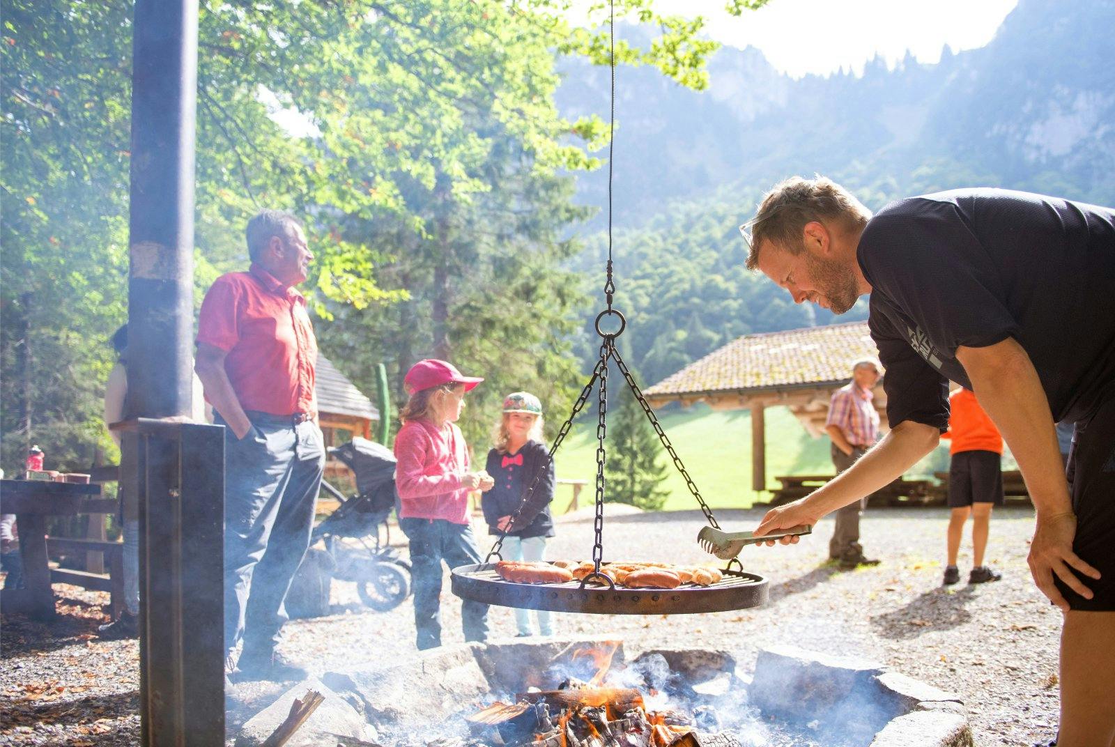 Niederurnertäli: Das Niederurner Täli ist ein regelrechtes Wanderparadies – auch und ganz besonders für Kinder. Denn hier wird ihnen am Wegesrand so e...