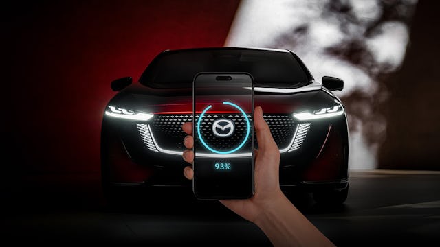 L’écosystème digital de la toute nouvelle Mazda6e facilite l’utilisation du véhicule grâce à son fonctionnement intuitif.