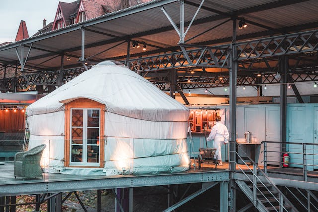 Après une promenade hivernale, le sauna situé au bord du Rhin vous invite à vous réchauffer et à vous détendre.
