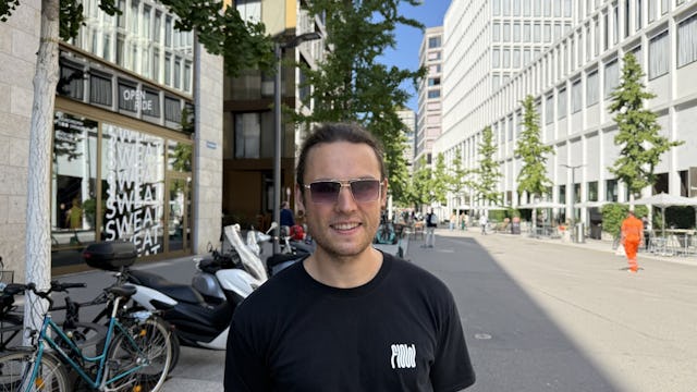 Silvan wäscht meine Kleider immer selbst. Er sagt: «Das sollte heutzutage selbstverständlich sein, dass auch ein Mann die Wäsche macht.»