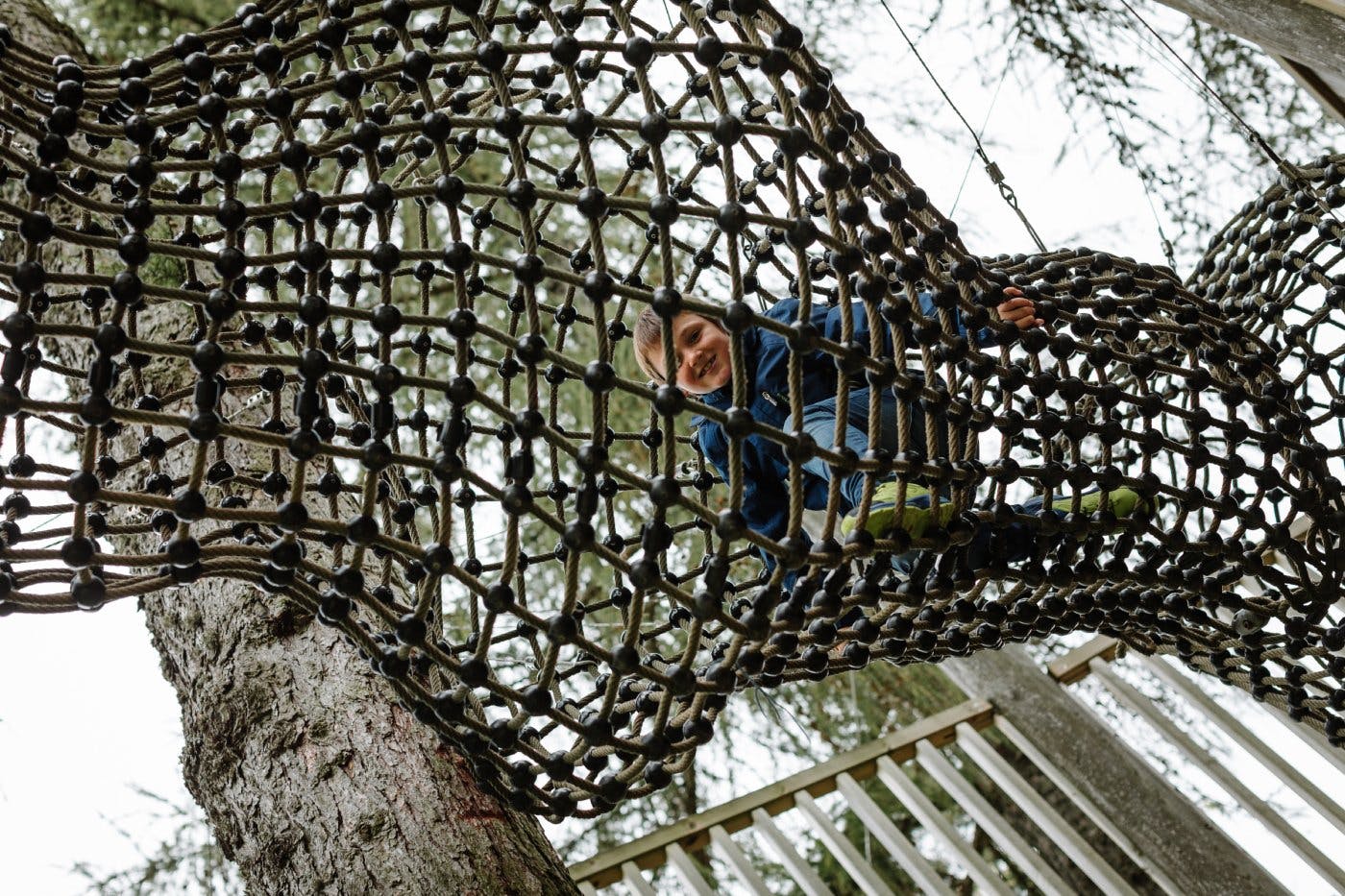 Klettern, balancieren, entdecken: Im Spielpark auf dem Gurten sind Bewegung und Abenteuer garantiert.