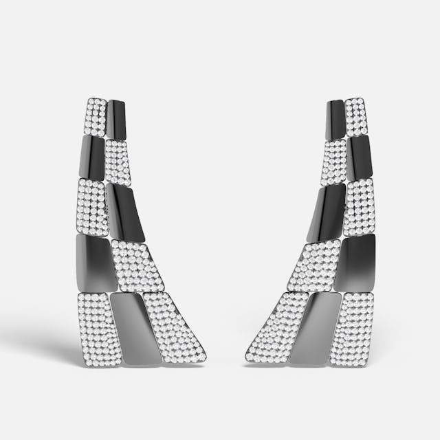 Statement-Pavé-Ohrhänger, Sterlingsilber, Ruthenium, 510 Franken. Statement-Pavé-Ohrhänger, Sterlingsilber, Ruthenium, 510 Franken.