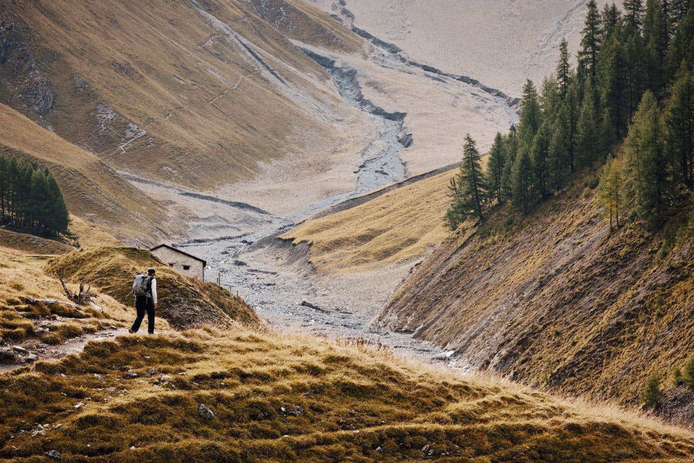 Plonger en pleine nature, déconnecter, marcher: le parc national déploie 100 kilomètres de sentiers de randonnée balisés au cœur d’une nature intacte.