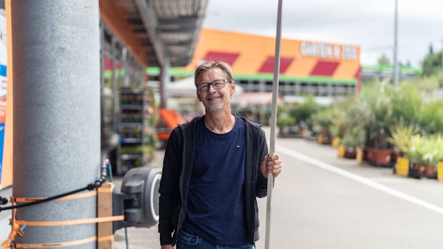 Daniel: «Wo gearbeitet wird, passieren Fehler – auch mir als Handwerker. Erst heute habe ich eine Schiene beim Zuschneiden versehentlich zu kurz abges...
