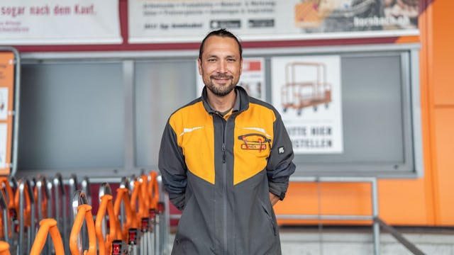 Yves: «Ich hab ein Stroboskop gebastelt und die Kabel nicht isoliert. Zack – Stromschlag, Sicherung raus, ganze Wohnung dunkel. Danach hab ichs richti...