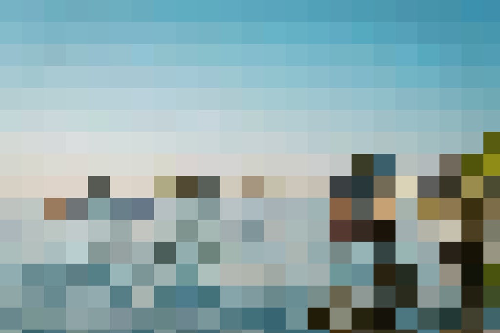 Alternativ lässt sich die Umgebung mit dem Kursschiff oder einer Erlebnisfahrt vom Wasser aus bewundern.