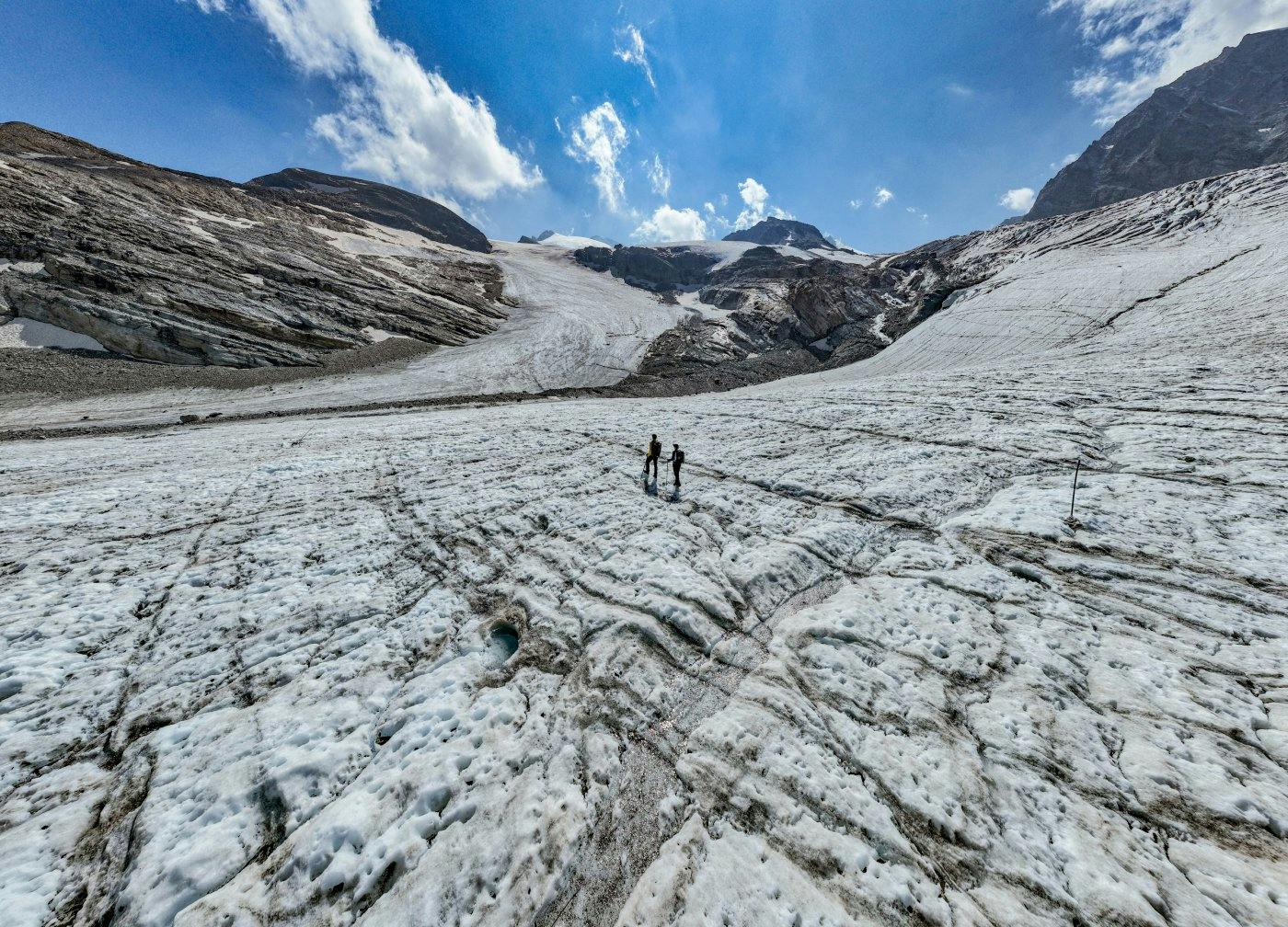 Der Glacier Trail führt von der Britanniahütte über den Hohlaub- und Allalingletscher zum Schwarzbergchopf und anschliessend hinunter zum Mattmark-Sta...