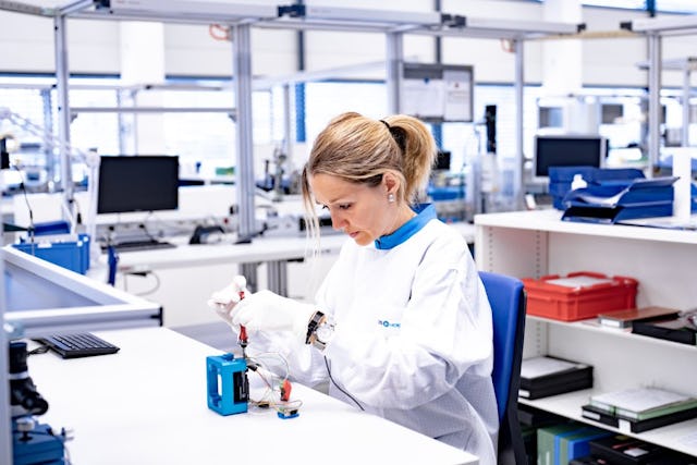 MPS emploie environ 550 personnes réparties sur 5 sites dans l’arc jurassien.