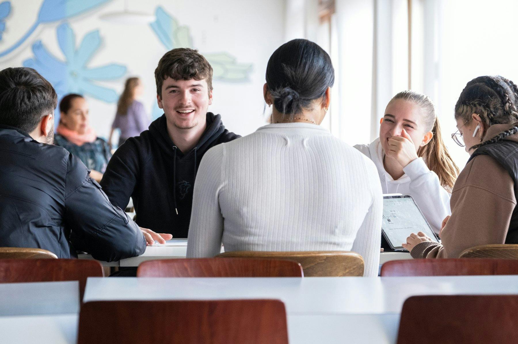 Découvre l'histoire inspirante de Karim.