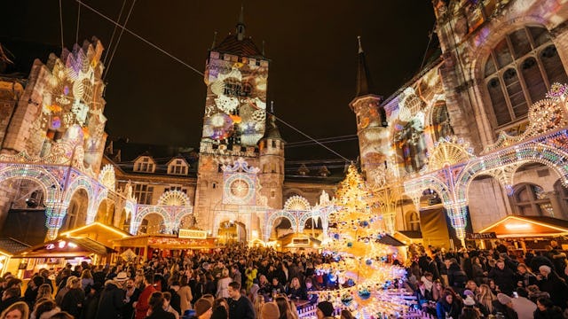 Illuminarium im Innenhof vom Landesmuseum Zürich