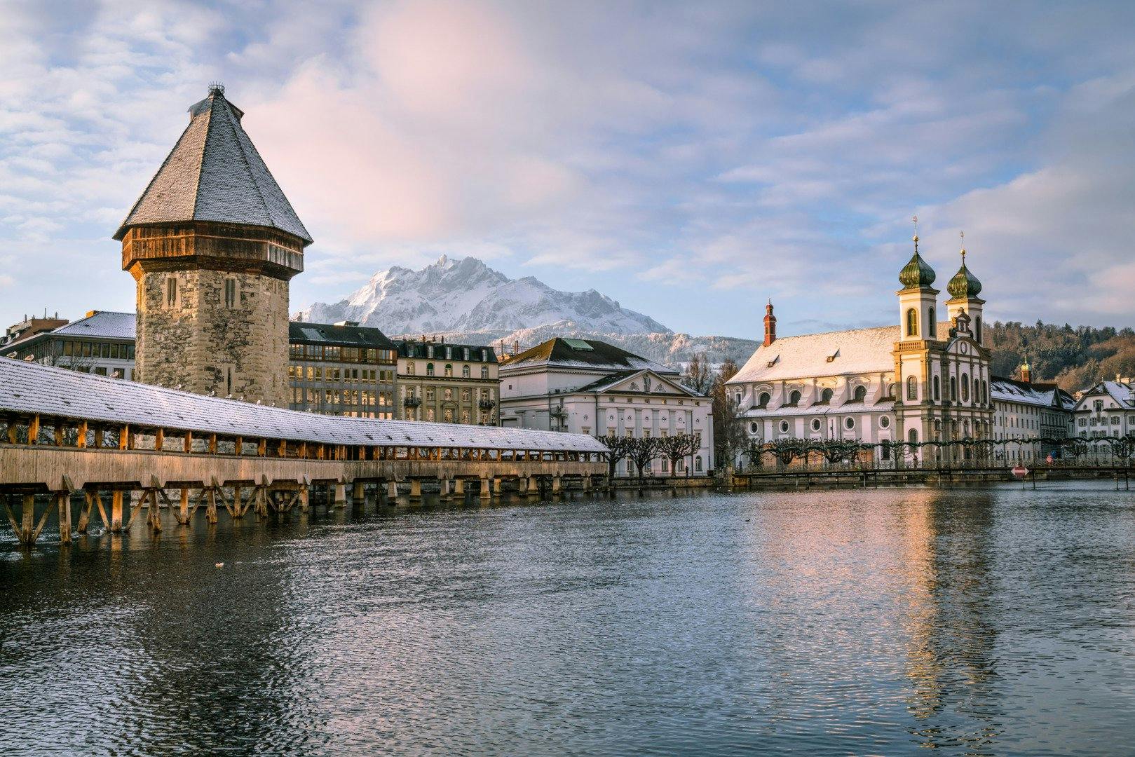 En hiver, la ville de Lucerne devient féerique.