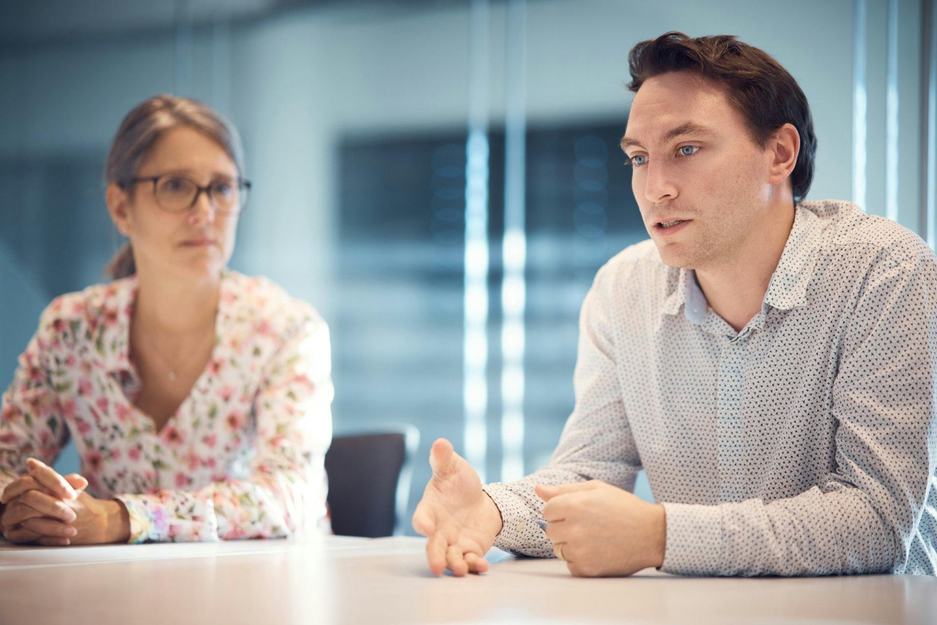 Aurélie Morel et Antoine Piton sont responsables de la mise en œuvre de la gestion de la santé en entreprise chez Unisanté.