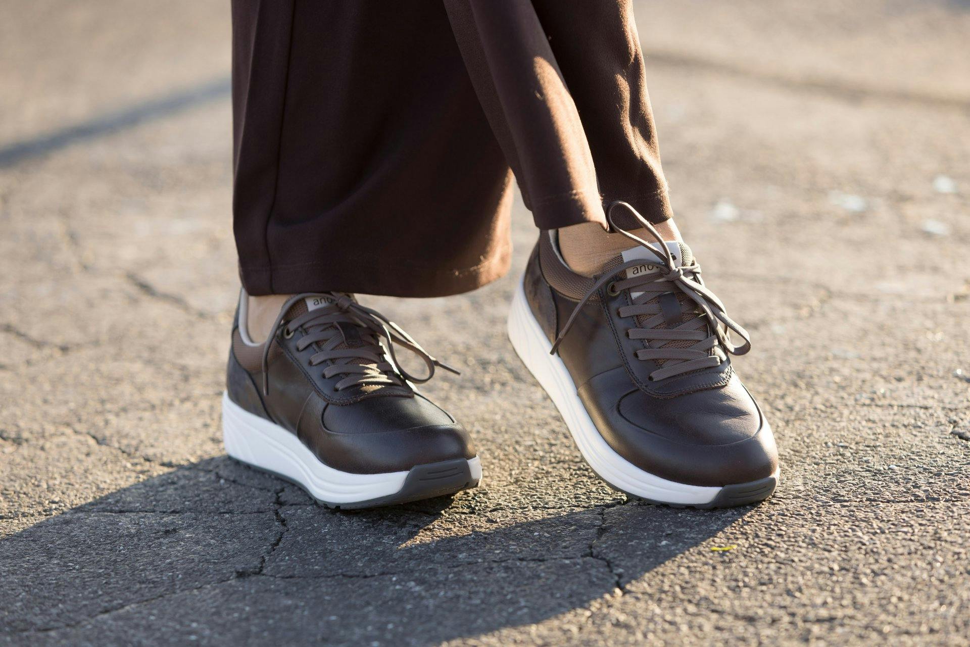 Passt im Winter und Frühling gleichermassen: Carla 2 Brown Metallic