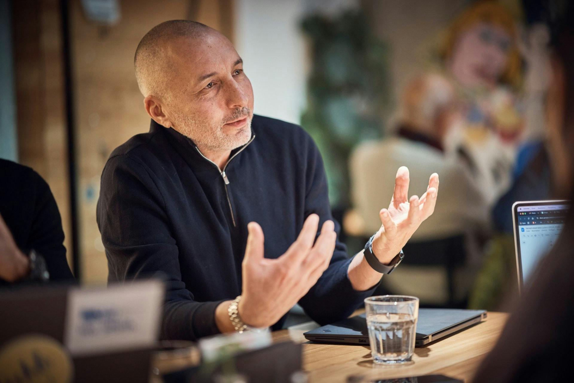 «En tant que chef d’équipe, je suis au plus près de mes collaboratrices et collaborateurs, ce qui nous laisse le temps d’échanger», explique Cesare Fersini.