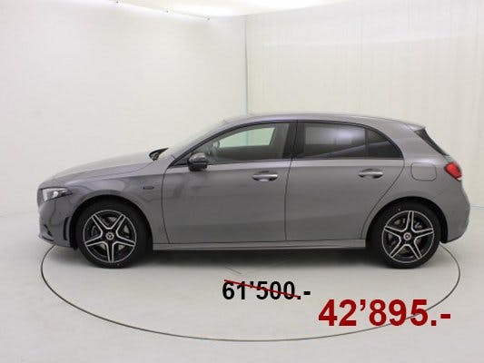 MERCEDES-BENZ A 250e AMG Line à 42'895 francs au lieu de 61'500 francs.