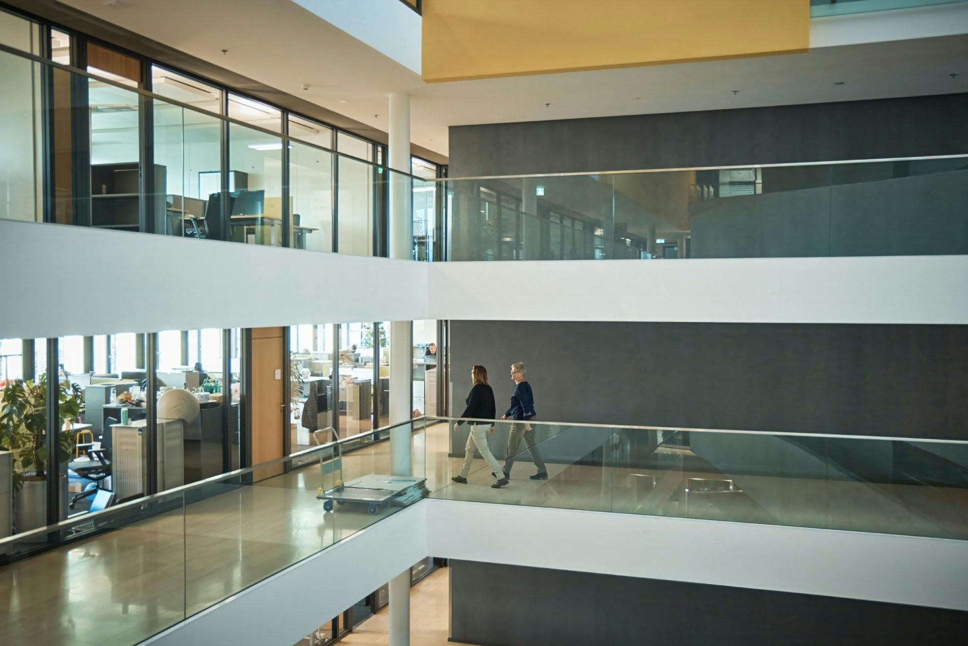 Unterwegs in Sachen Gesundheit: Andrea Hunkeler und Priska Duss im CSS-Hauptsitz in Luzern.