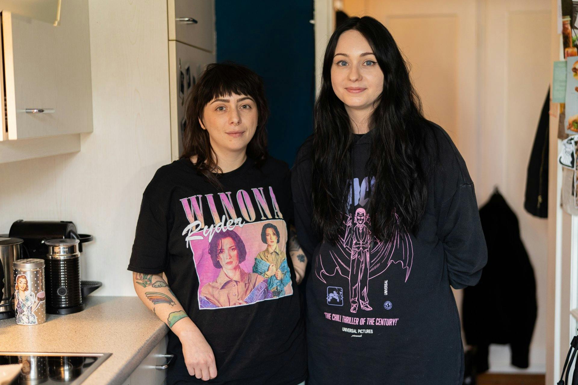 Lifestylejournalistin Johanna und Content Creator Katinka sind beste Freundinnen und grosse Fans von TV-Shows wie «The Great British Bake-Off».