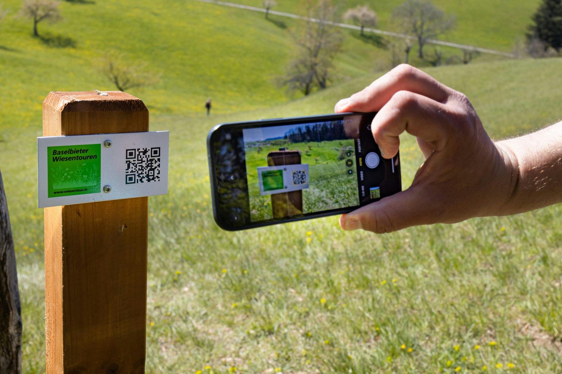 Wenn du noch mehr in der Natur erleben möchtest, solltest du die Wiesentour von Dittingen nach Laufen nicht verpassen. Die rund dreistündige Wanderung...