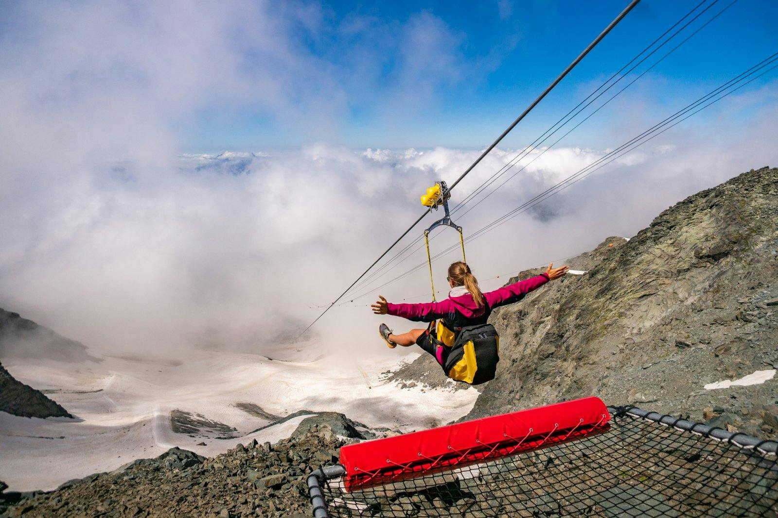 Oserez-vous vous élancer au-dessus du glacier de Tortin?