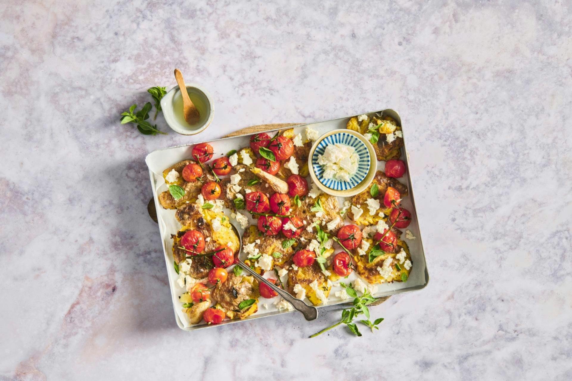 Smashed Kartoffeln mit Tomaten