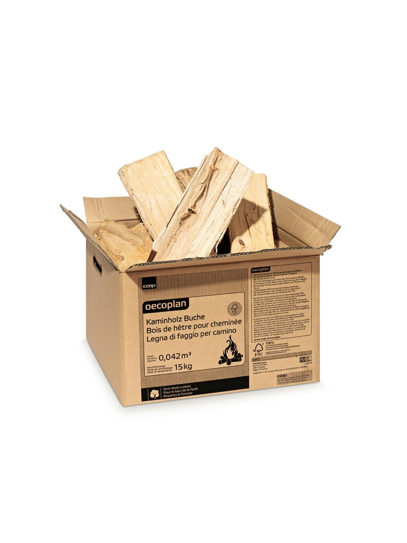 Heizt von aussen: Oecoplan Kaminholz Buche, 15 kg, 9.95 Franken, bei Coop Bau + Hobby.