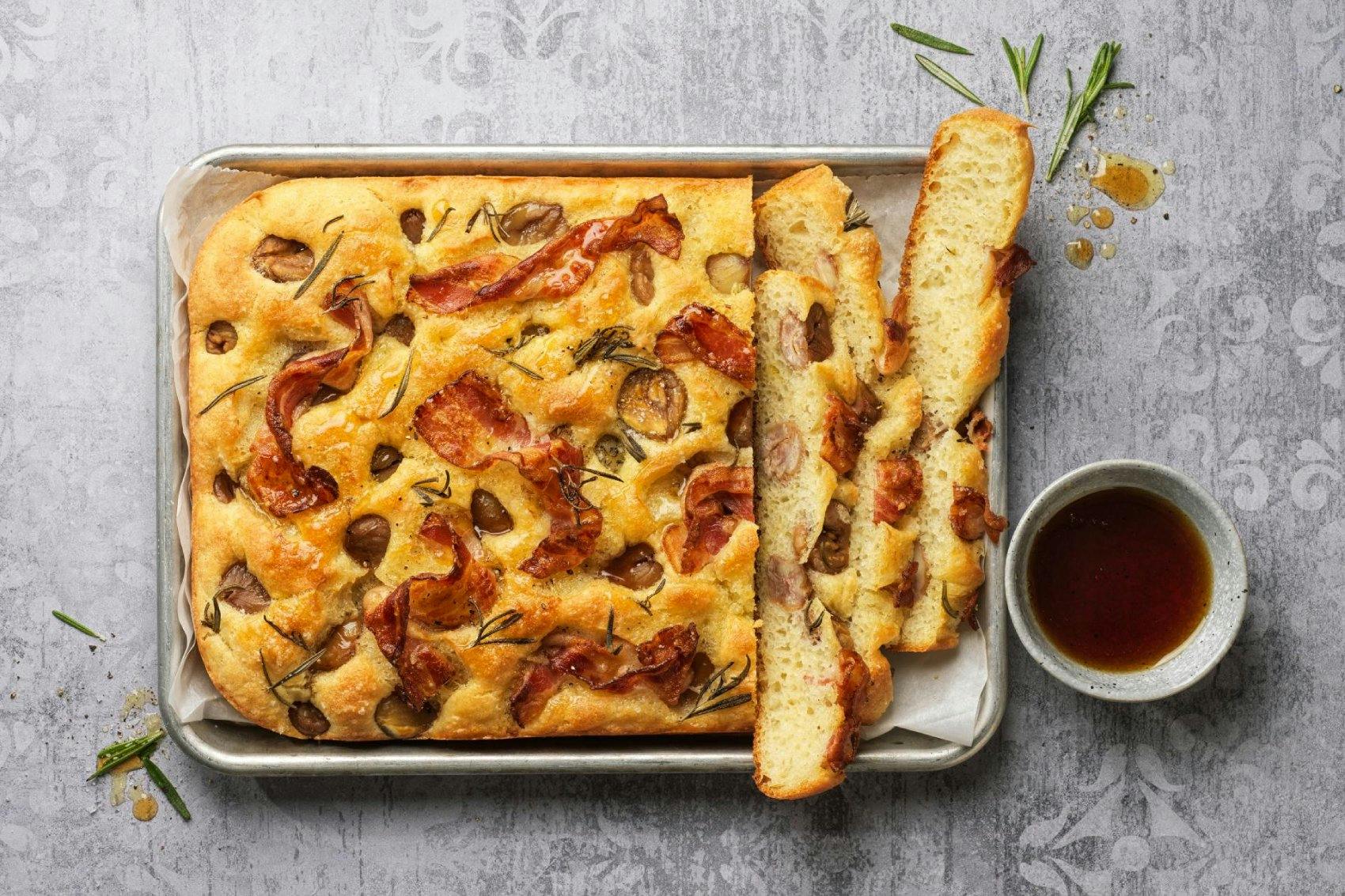 Focaccia aux marrons et au lard